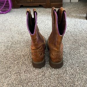 Size 6 Justin gypsy boots
